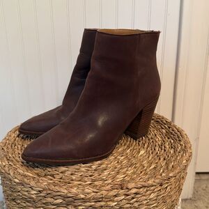 Lucky Brand Adalan Zip Back Ankle
Booties Size 9 - Great Condition